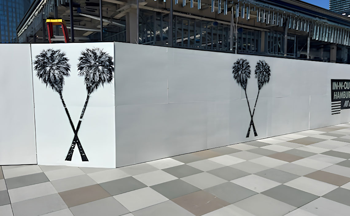 Freestanding Barricade Solutions: In-N-Out Las Vegas Flagship